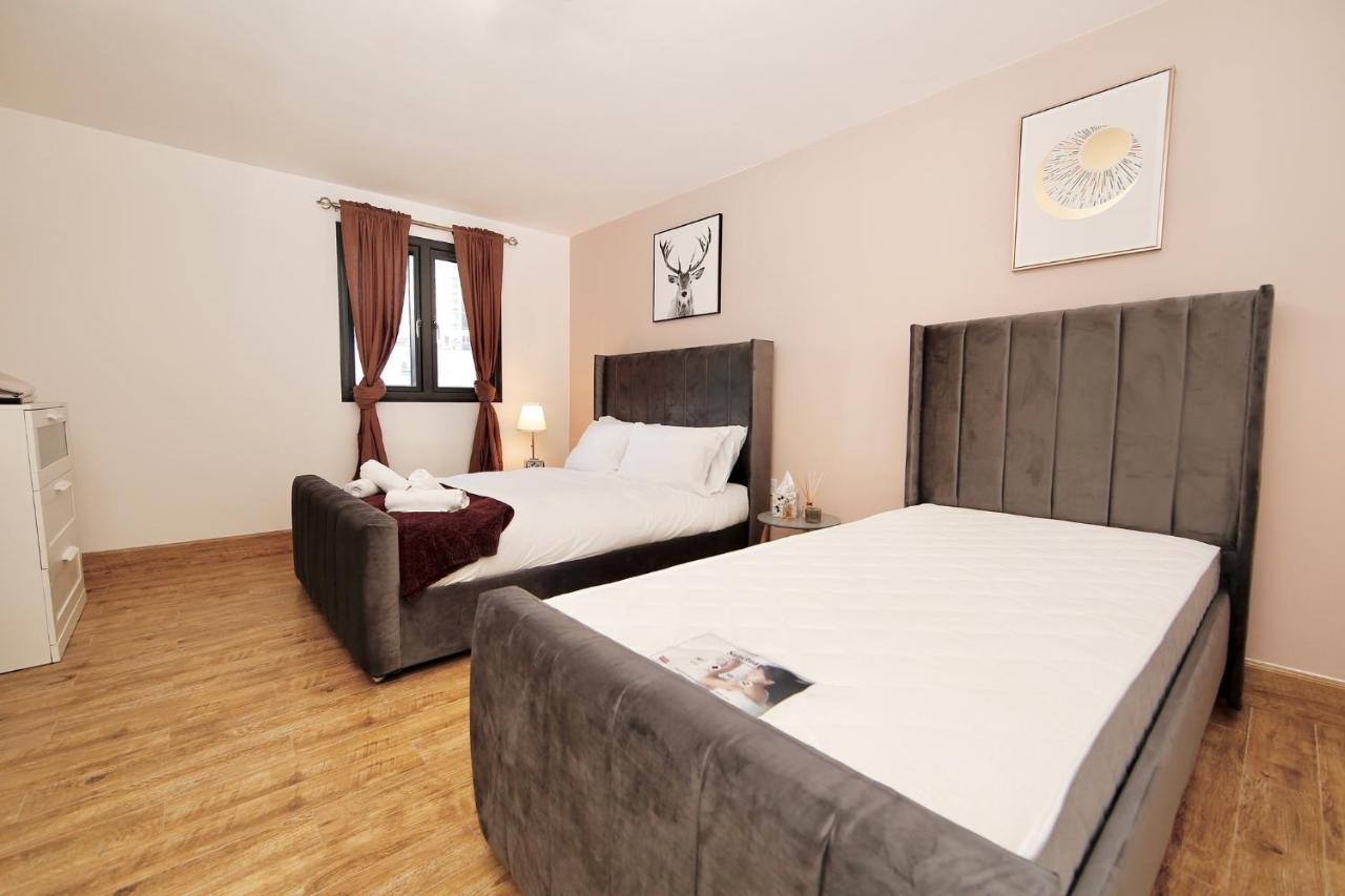 Отель Edgware Hub Лондон Экстерьер фото