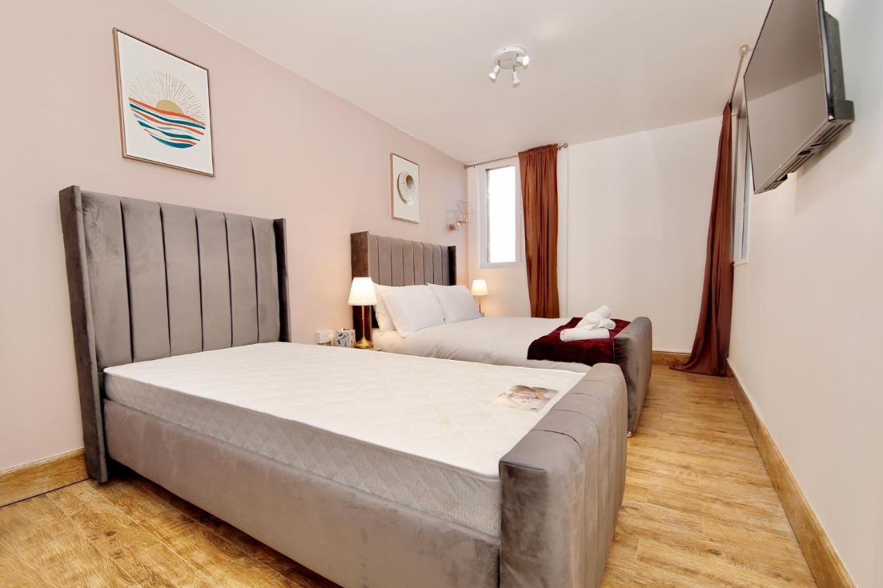 Отель Edgware Hub Лондон Экстерьер фото