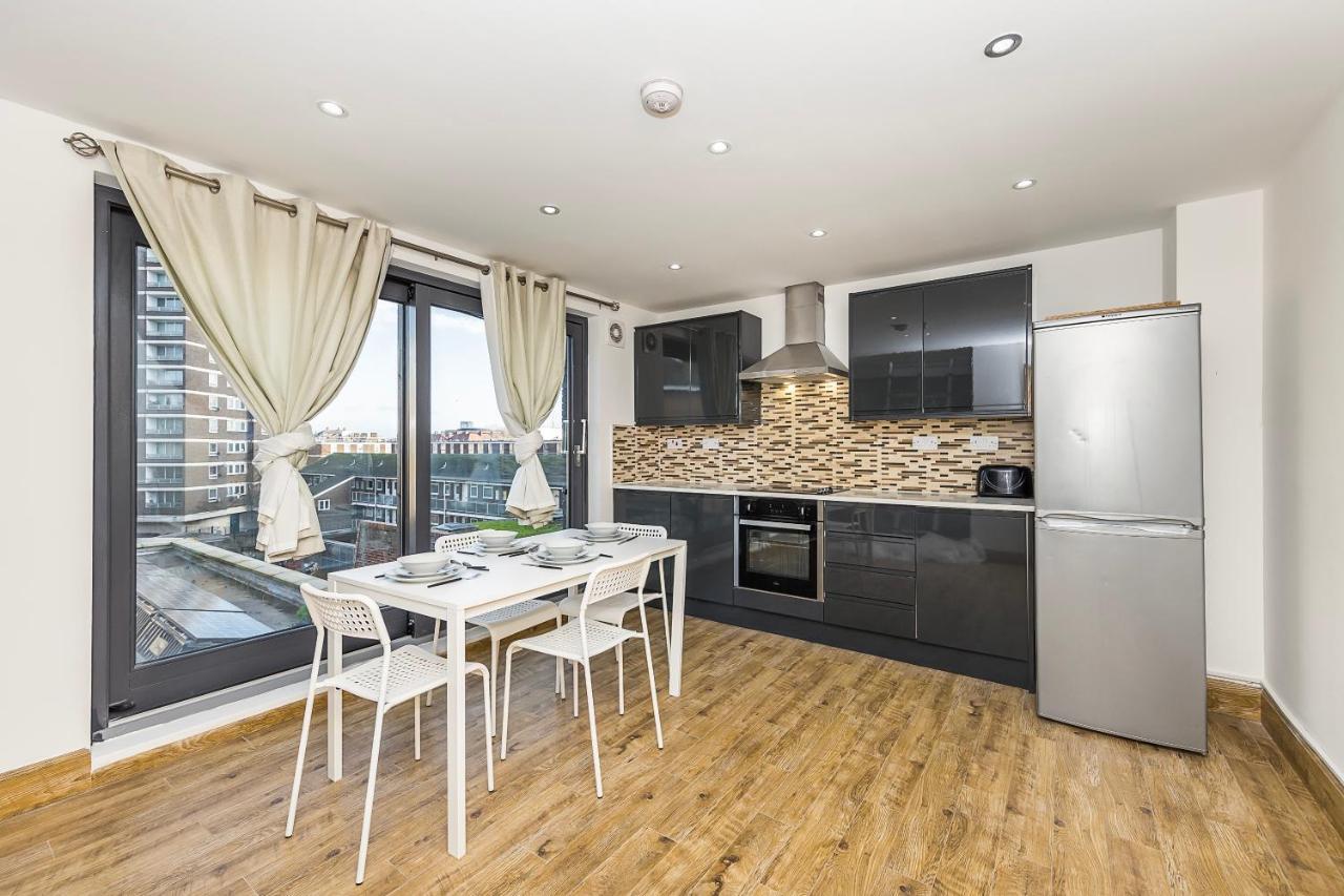 Отель Edgware Hub Лондон Экстерьер фото